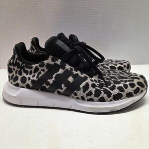 Adidas Swift Run Women's Size 9 Cheetah Leopard Animal Print Black White